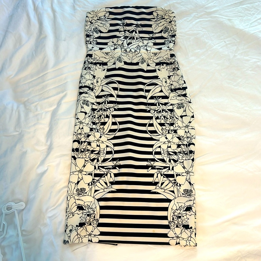 Women’s dress